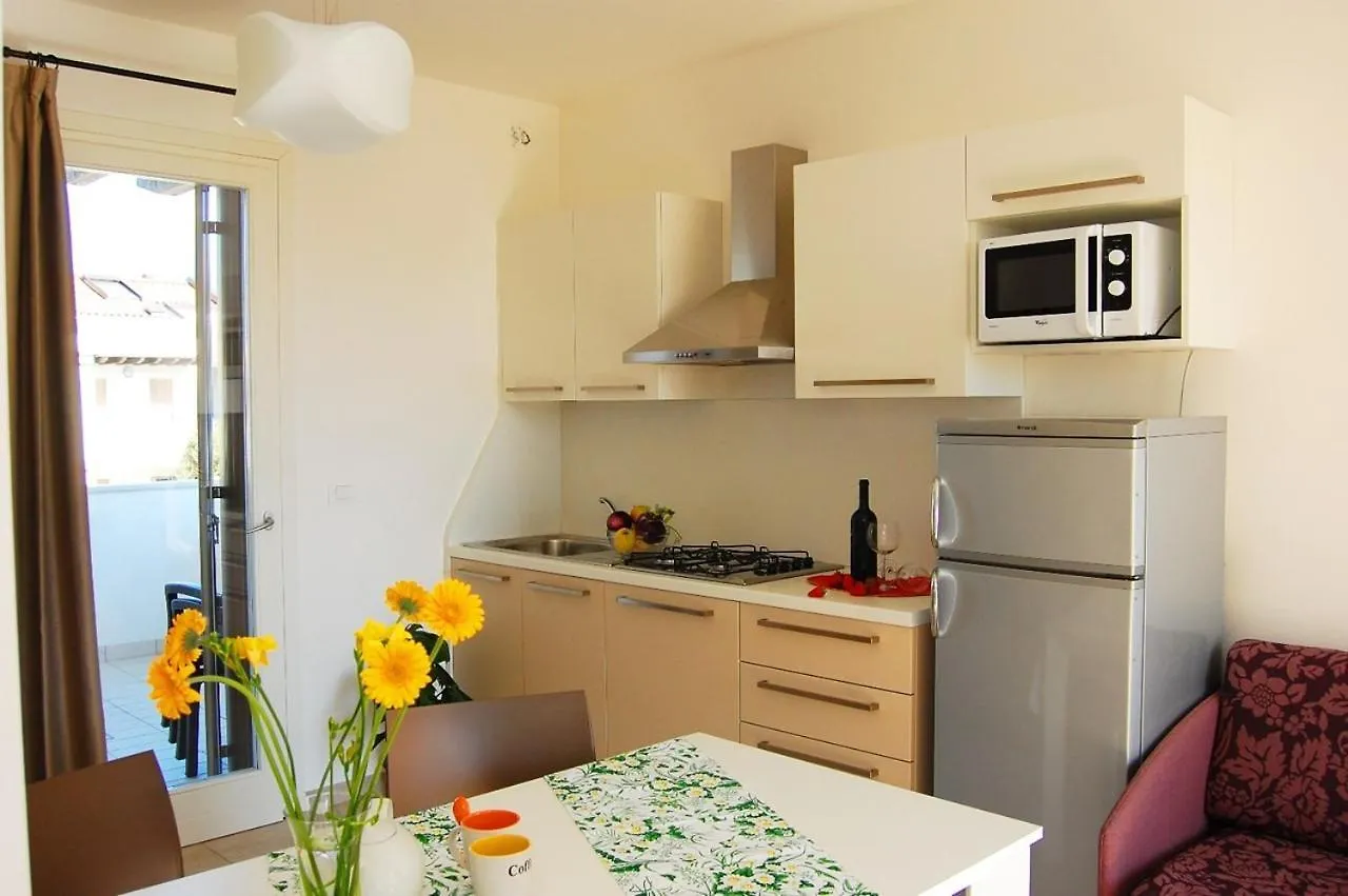 Διαμέρισμα Lovely Flat With Swimming Pool Μπιμπιόνε